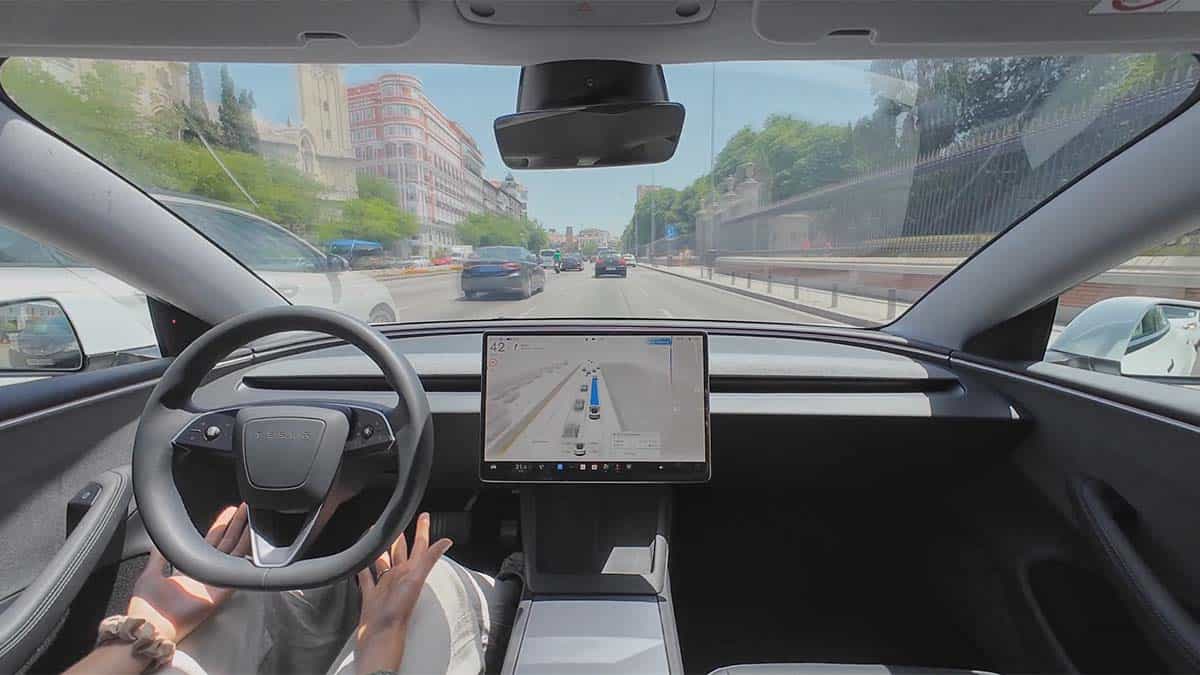 España autoriza a Tesla a probar su conducción autónoma en vías públicas: comienza una nueva era en nuestras carreteras