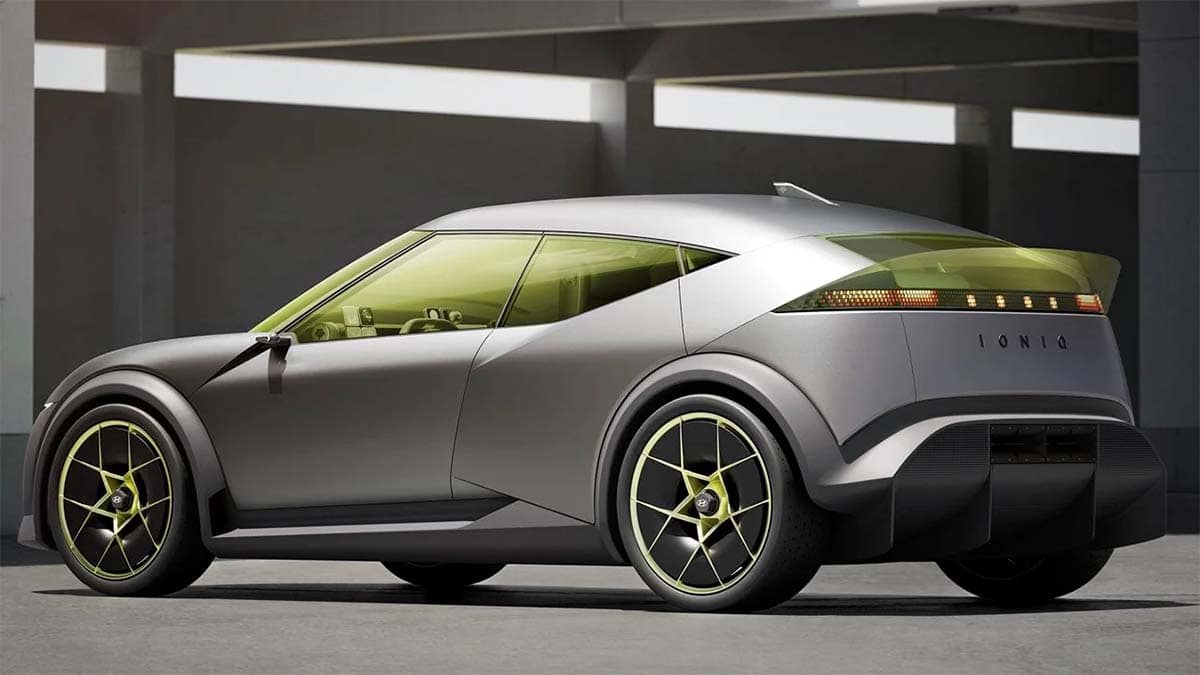 Hyundai dice adiós al i10 y prepara el IONIQ 3, su nuevo eléctrico compacto