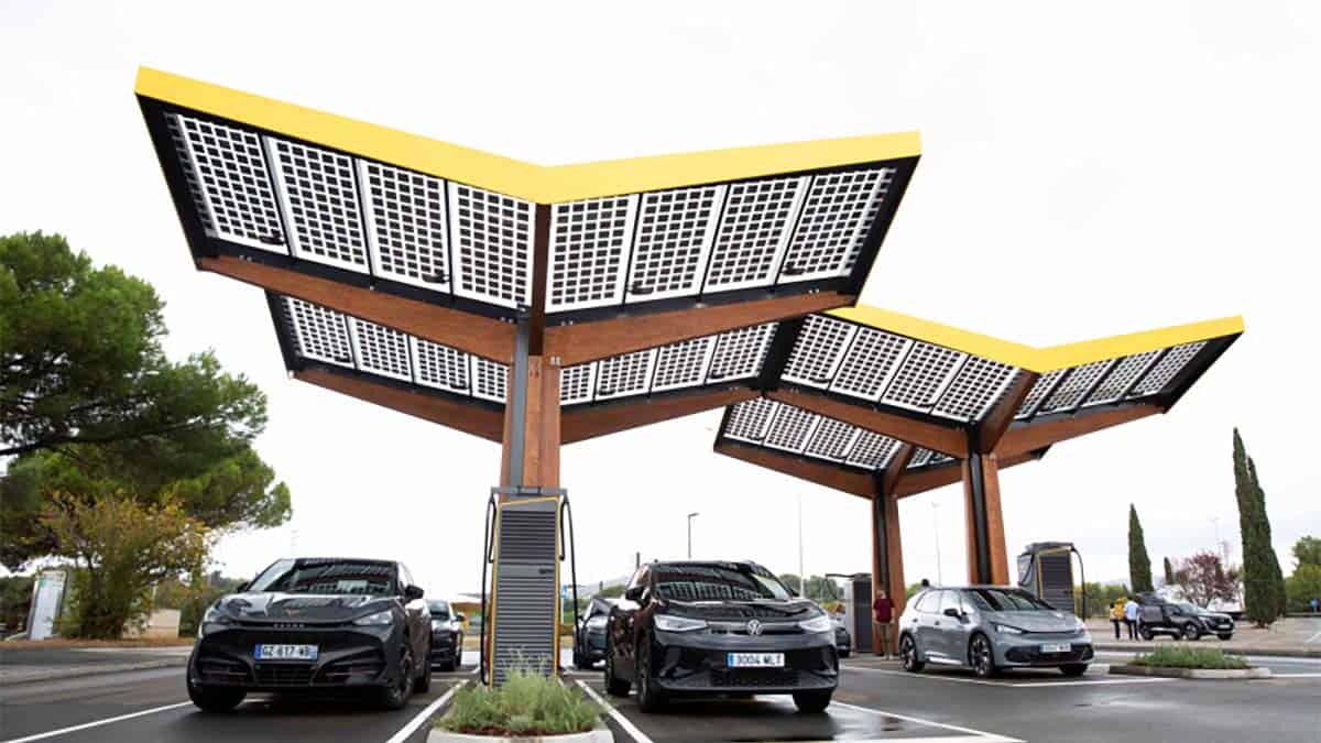 Conoce a Fastned: la red de estaciones de carga ultra rápida que más crece en Europa