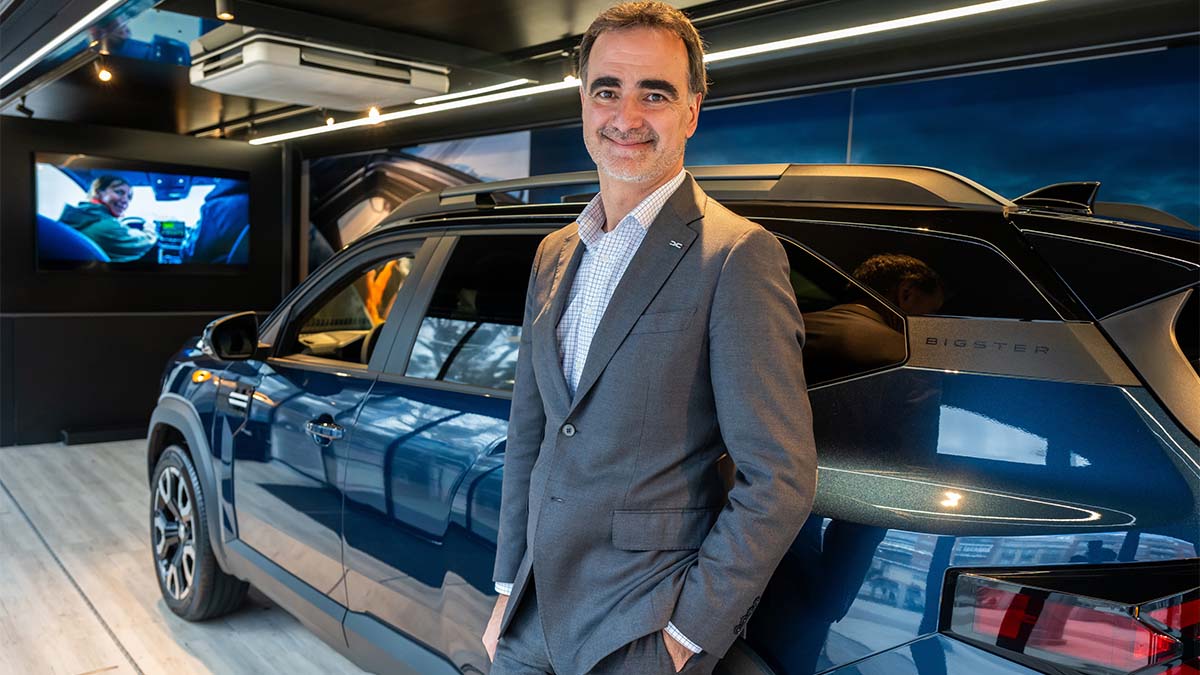 Dacia en Alerta: El CEO en España vigila de cerca la ofensiva de coches eléctricos chinos