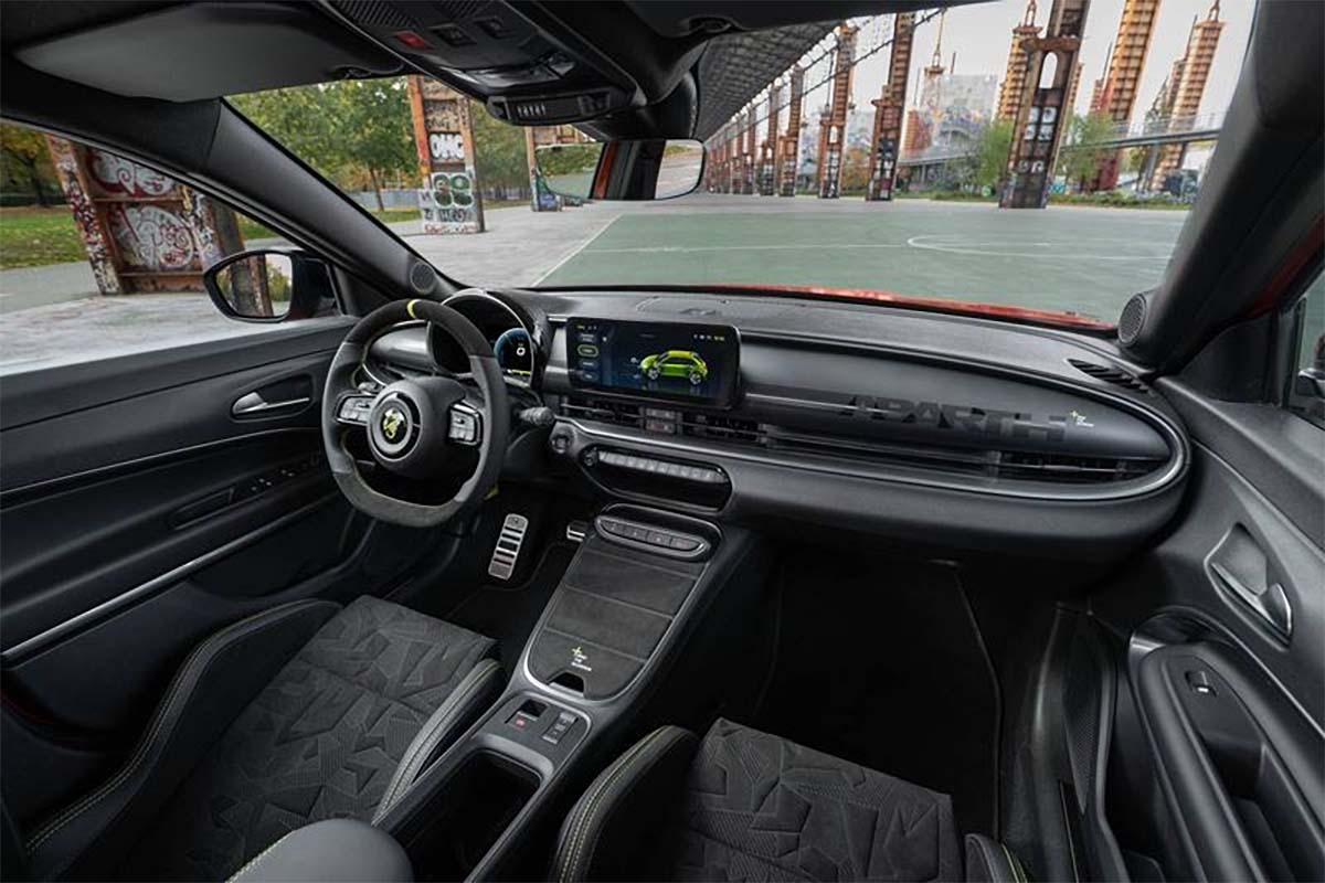 Imagen del artículo: Abarth 600e Competizione, un eléctrico con mucha rabia y más barato