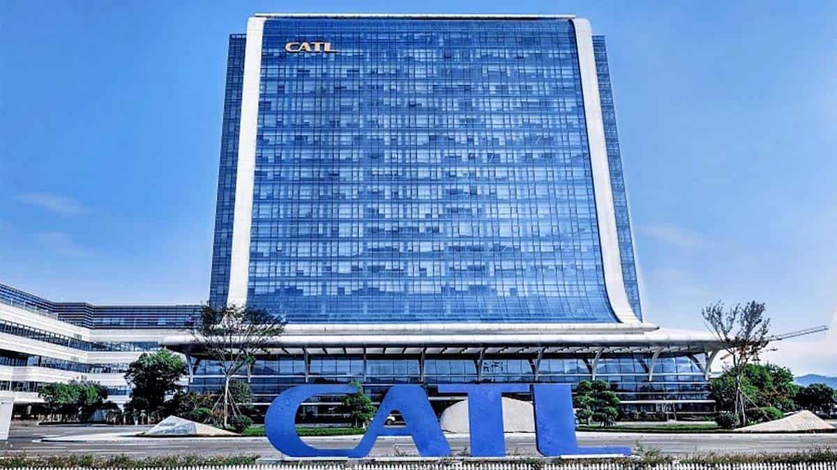 CATL impulsa las baterías de ion‑sodio: despliegue comercial masivo en 2026