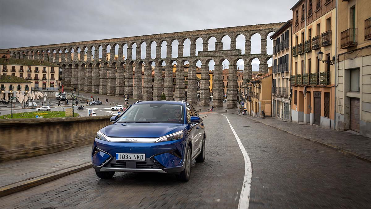 A BYD se le ha ido la mano: un SUV eléctrico con 510 km de autonomía y 449 CV por menos de 30.000 euros