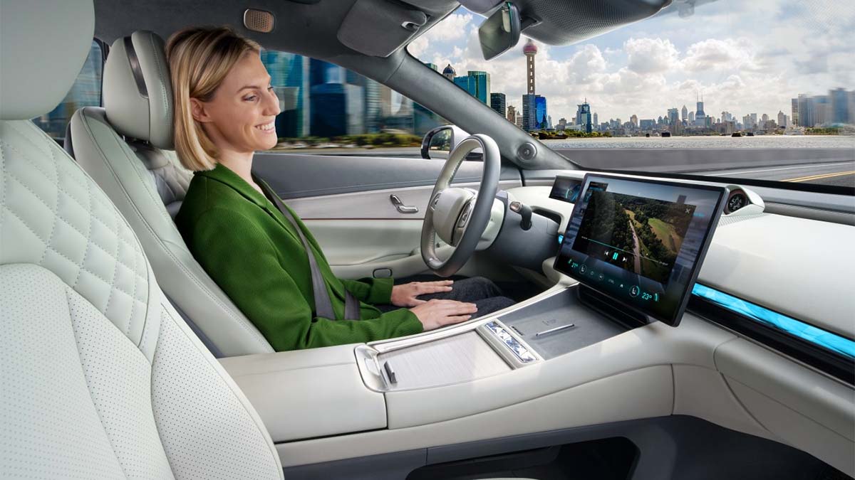 Bosch se la juega en China: conducción autónoma Nivel 3, frenos sin conexión mecánica y el coche eléctrico del futuro