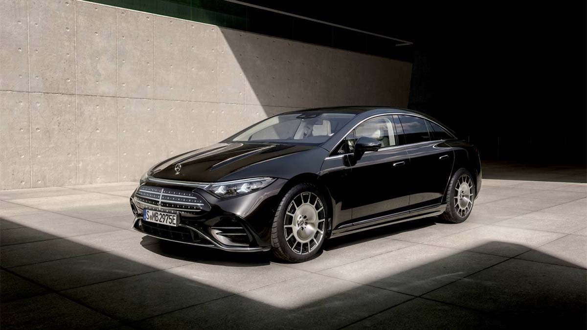 Mercedes EQS 2026: 926 km de autonomía, carga a 350 kW y dirección steer-by-wire